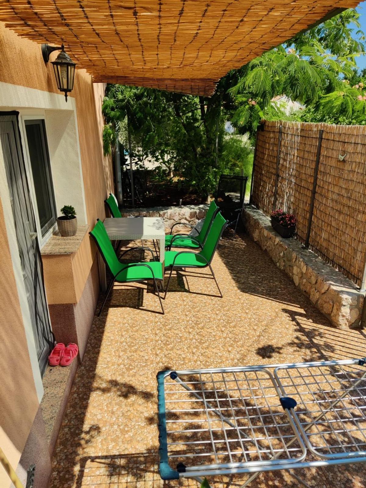Apartman Kristina Vrbnik Exterior foto